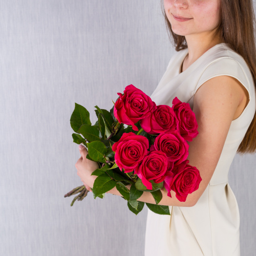 Букет из 7 розовых роз с крупным бутоном 60 см. арт. 36400