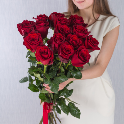 Роза красная Эквадор 60 см N 902