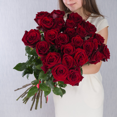 Букет от класса Роза красная Эквадор 60 см N 902